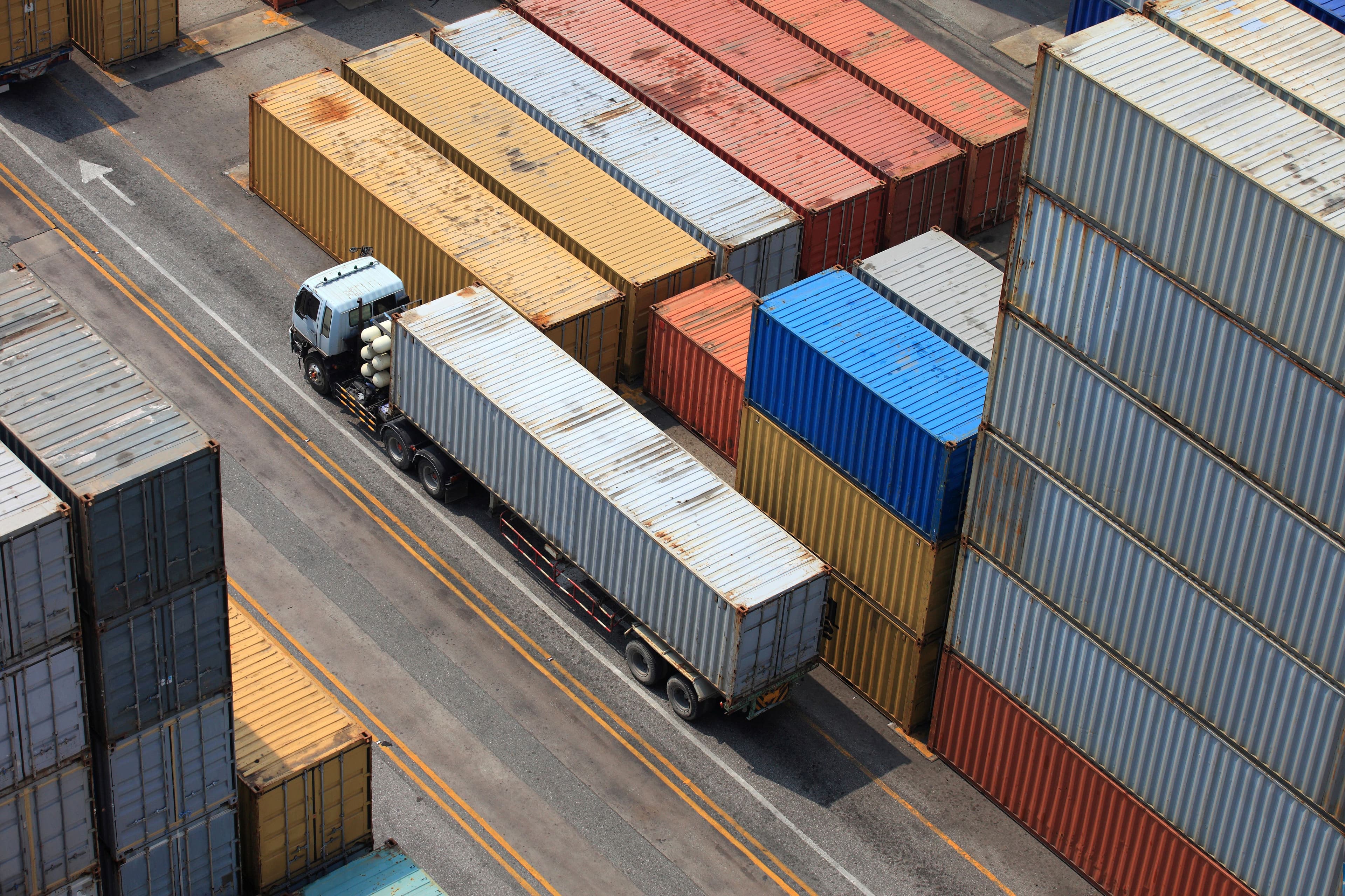Navigating the Drayage Service Market: Adding Value Beyond Cost Competition with Terminal49